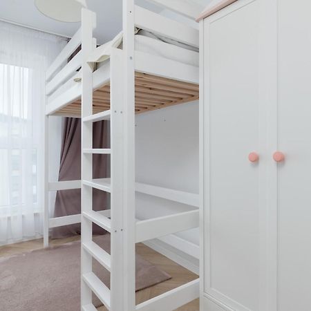 Gdynia Nasypowa Apartments With Parking By Noclegi Renters Bagian luar foto