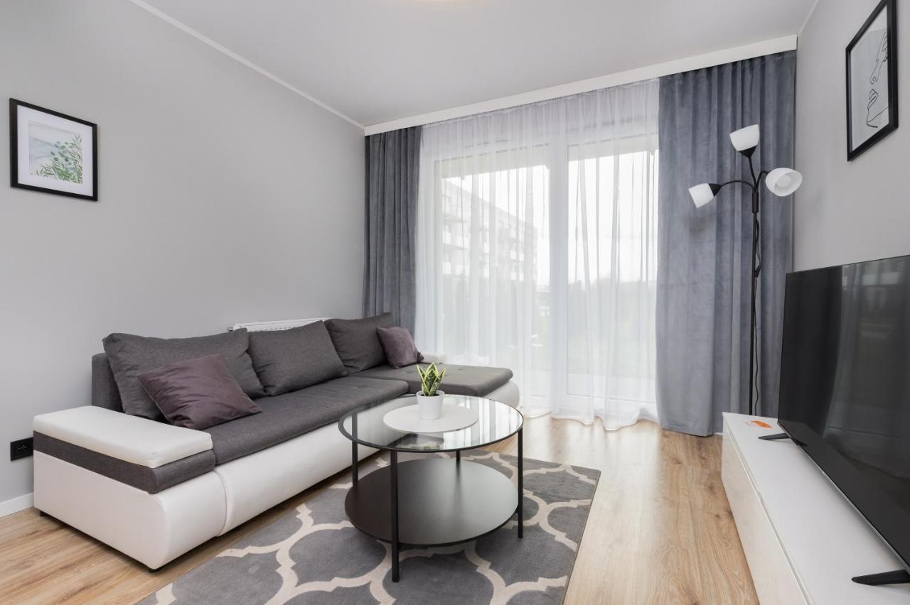 Gdynia Nasypowa Apartments With Parking By Noclegi Renters Bagian luar foto