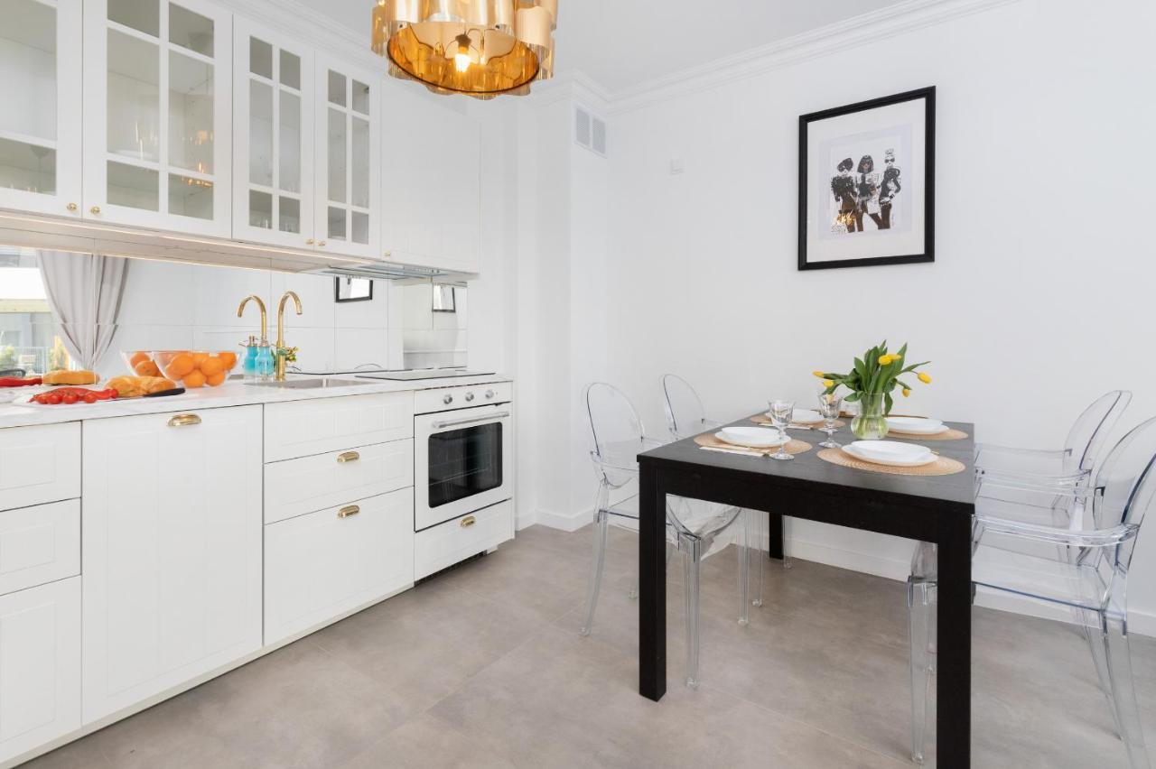 Gdynia Nasypowa Apartments With Parking By Noclegi Renters Bagian luar foto