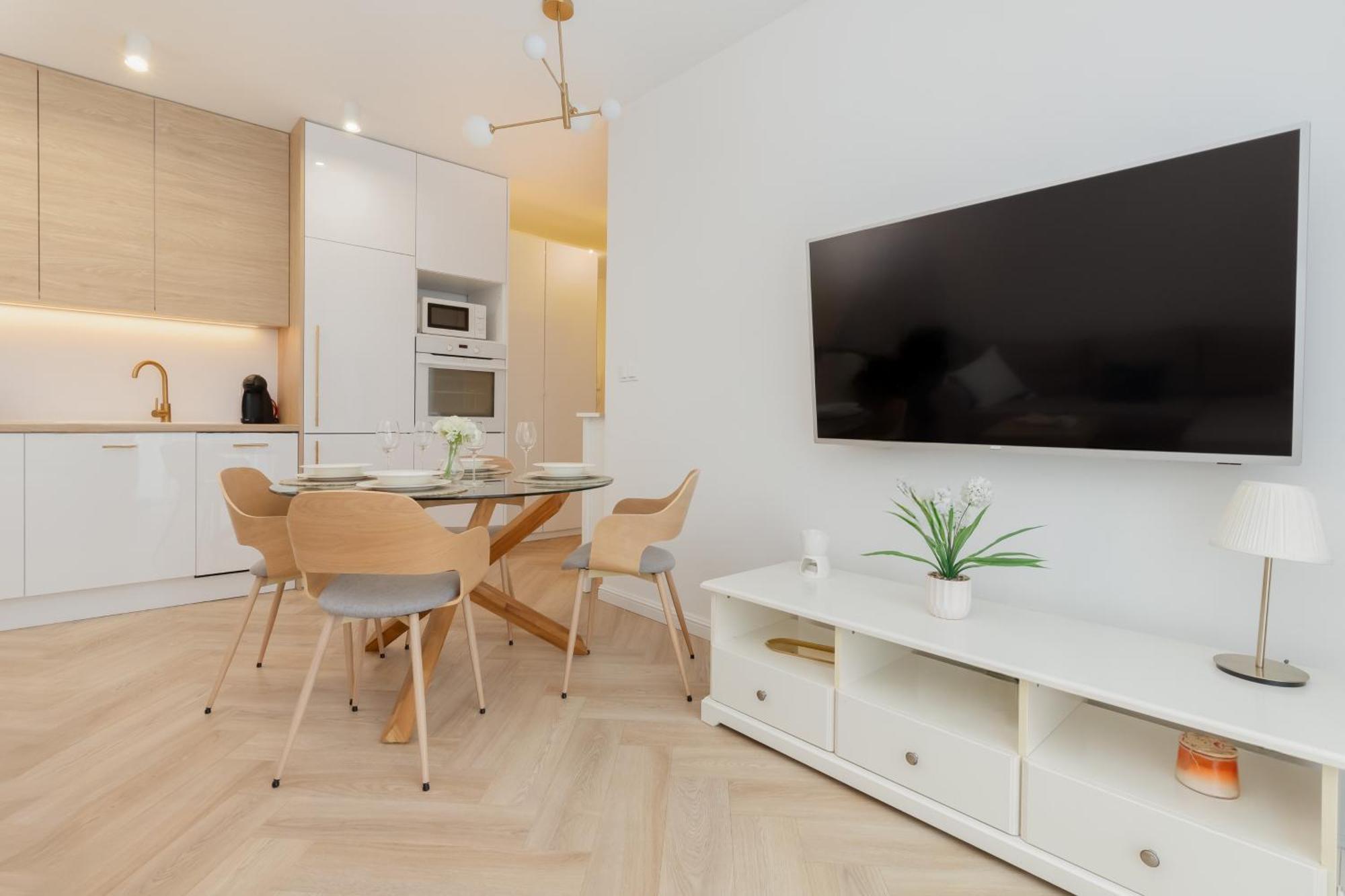 Gdynia Nasypowa Apartments With Parking By Noclegi Renters Bagian luar foto